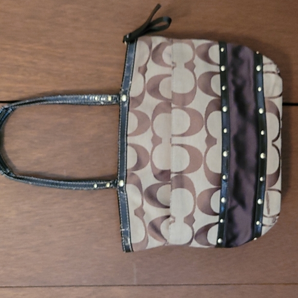 Coach Handbag - Picture 3 of 8